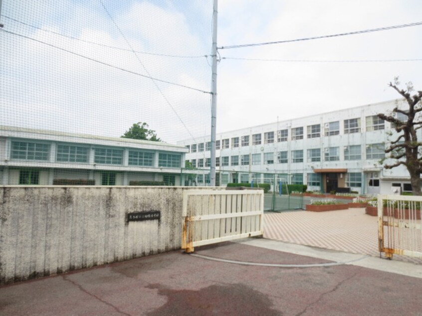 伊勝小学校(小学校)まで150m 大村マンション