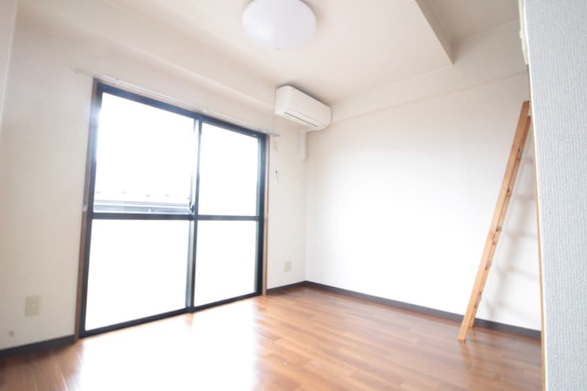 居室 ラフォーレＫ