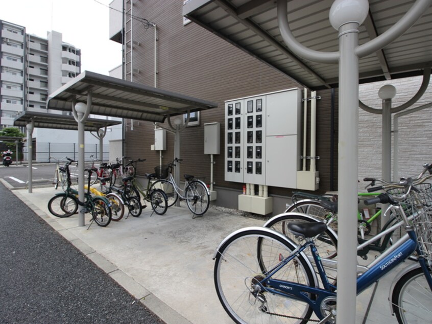 駐輪場 アンダーレ