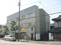 河原ハウス
