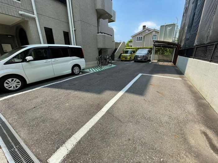 駐車場 グランヴィア徳川