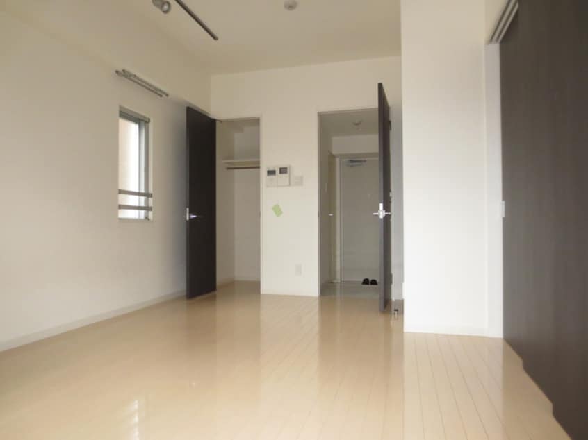 居室 リベ－ル名駅南