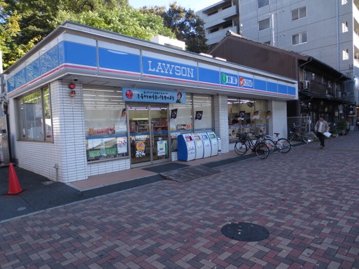 ローソン中川松重町店(コンビニ)まで162m リベ－ル名駅南