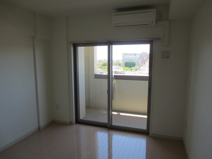 居室 ロイヤルパ－クス千種