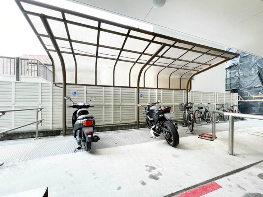 駐輪場 エスポワール本山