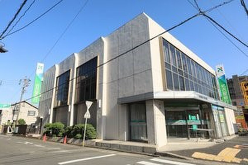 名古屋銀行岩塚支店(銀行)まで281m アムール白浜