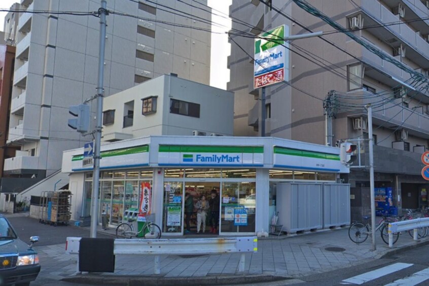 ファミリーマート新栄1丁目店(コンビニ)まで130m シャルマン新栄