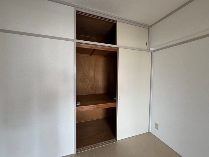 収納 メゾン　エトワ－ル