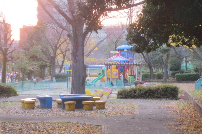 熱田公園(公園)まで525m シャルマン大島　２