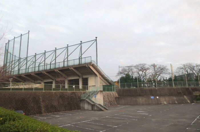 熱田球場(公園)まで650m シャルマン大島　２