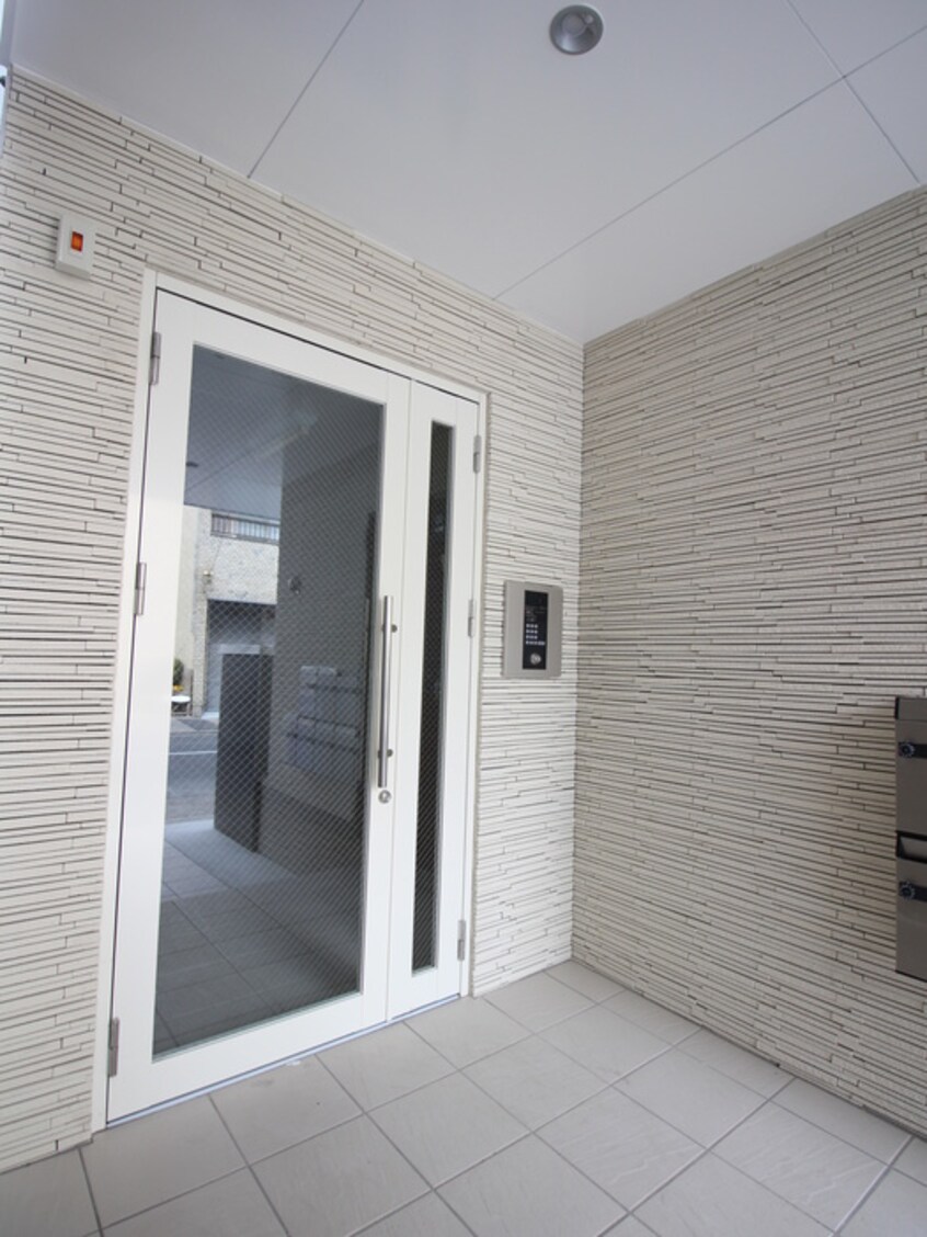 エントランス部分 グランレーヴ千代田