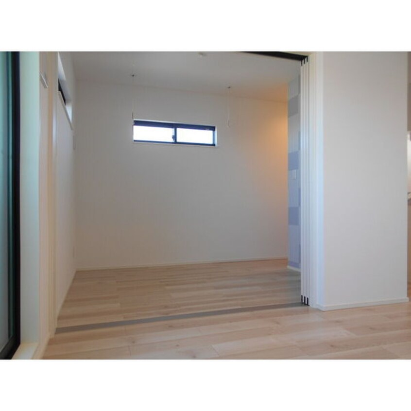 居室 MOVE中村日赤NORTH