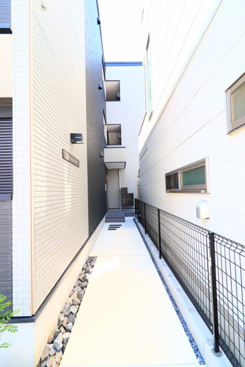エントランス部分 LECOCON中村