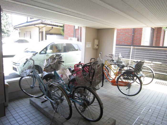 駐輪場 レジデンス西味鋺