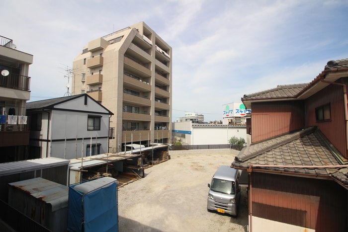 室内からの展望 ソルチ歌里