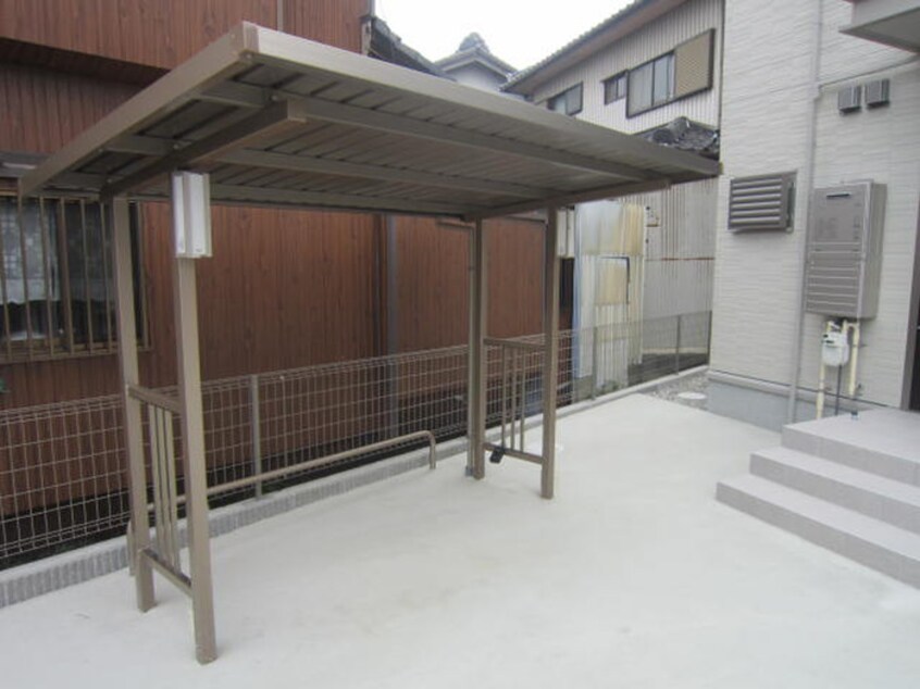 駐輪場 e・Lavie木曽川