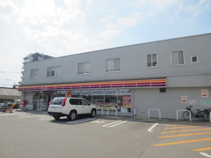 サークルＫ昭和塩付通一丁目店(コンビニ)まで93m ヴィラマリオン