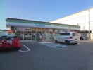 ファミリーマート中川野田店(コンビニ)まで326m ベネフィス高畑