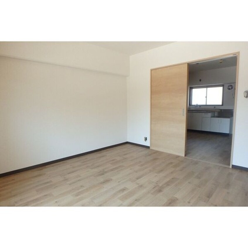 居室 コーポ松重