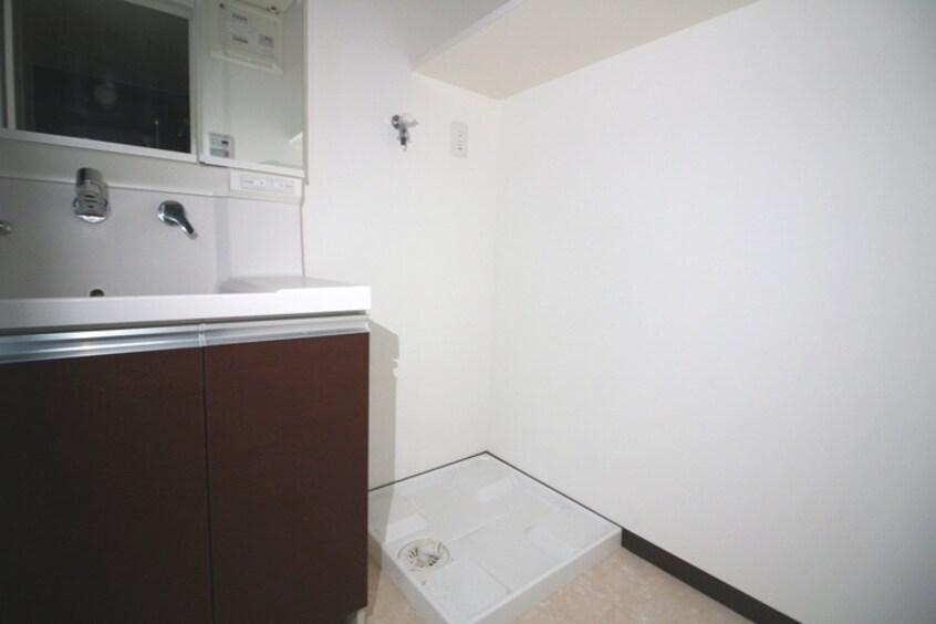 洗濯機置場 ラヴィータ泉