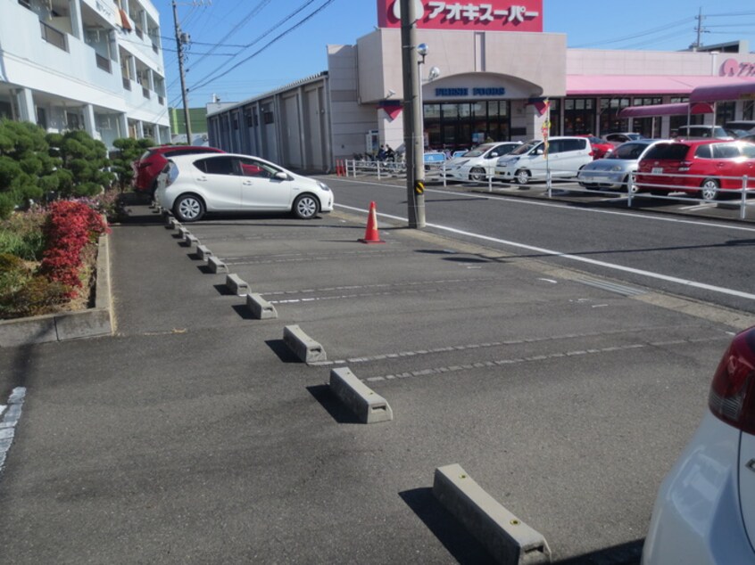 駐車場 朝宮グリーンライブ