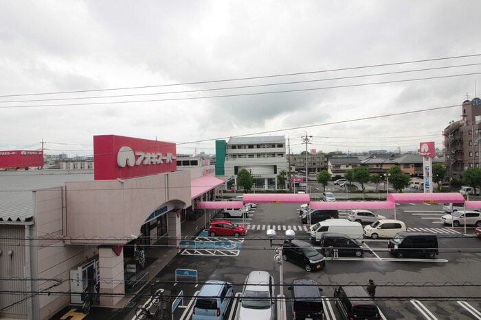 室内からの展望 朝宮グリーンライブ