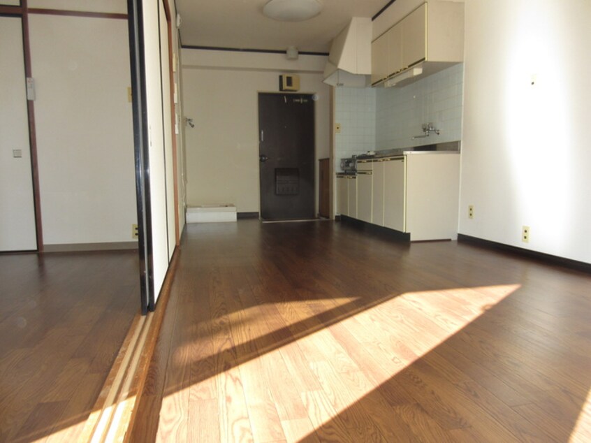 居室 千種ハイツ