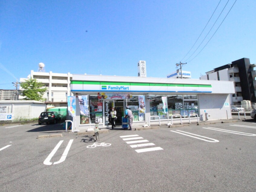 ファミリーマート天白道明町店(コンビニ)まで177m ユニバ－サル島田