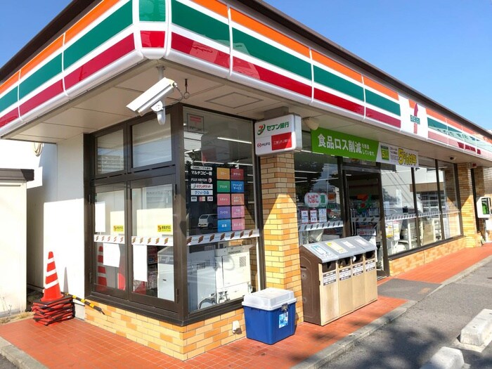 セブンーイレブン 岡崎上六名店(コンビニ)まで120m 天野アパート