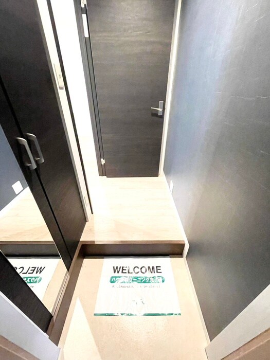 玄関 ﾛｲﾔﾙﾉﾀﾞ