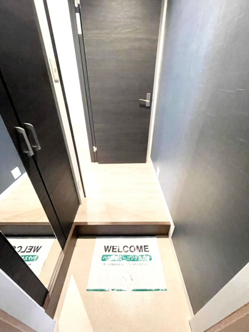 玄関 ﾛｲﾔﾙﾉﾀﾞ