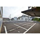 駐車場 Slow Heights