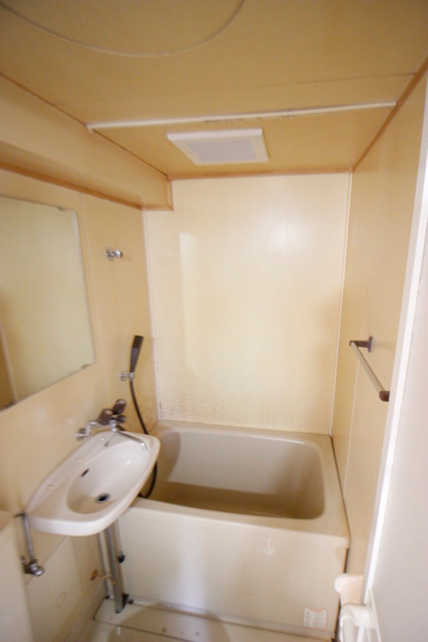 バス／シャワールーム等 ア－クハウス中切