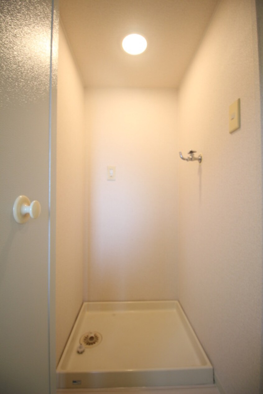 洗濯機置場 グリーンハイツ新道