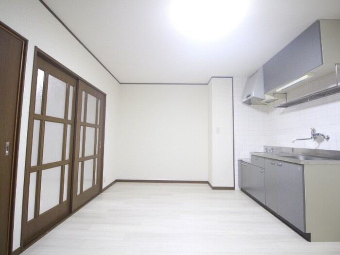 居室 ヴィラ上小田井壱番館