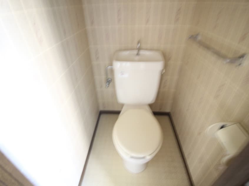 トイレ シティハイムマキ