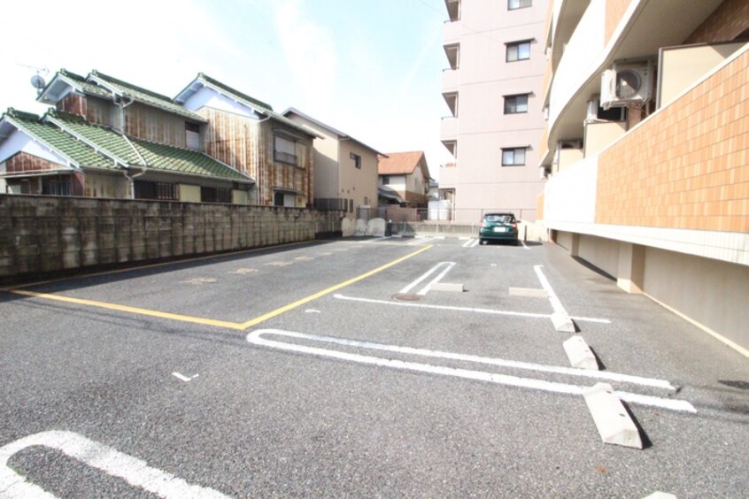 駐車場 シンフォニ－東新町