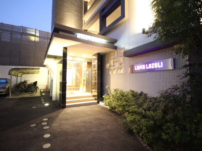 エントランス部分 ラピス・ラズリ