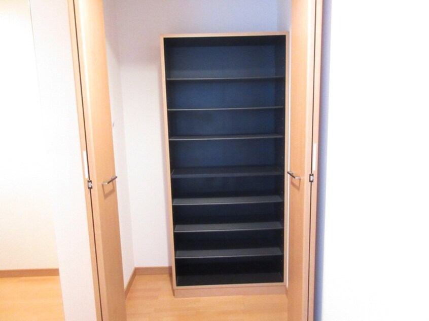 靴箱 ラピス・ラズリ