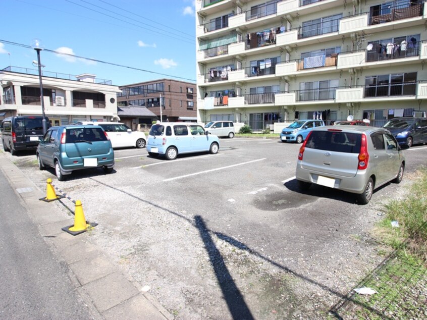 駐車場 ラッフル花池