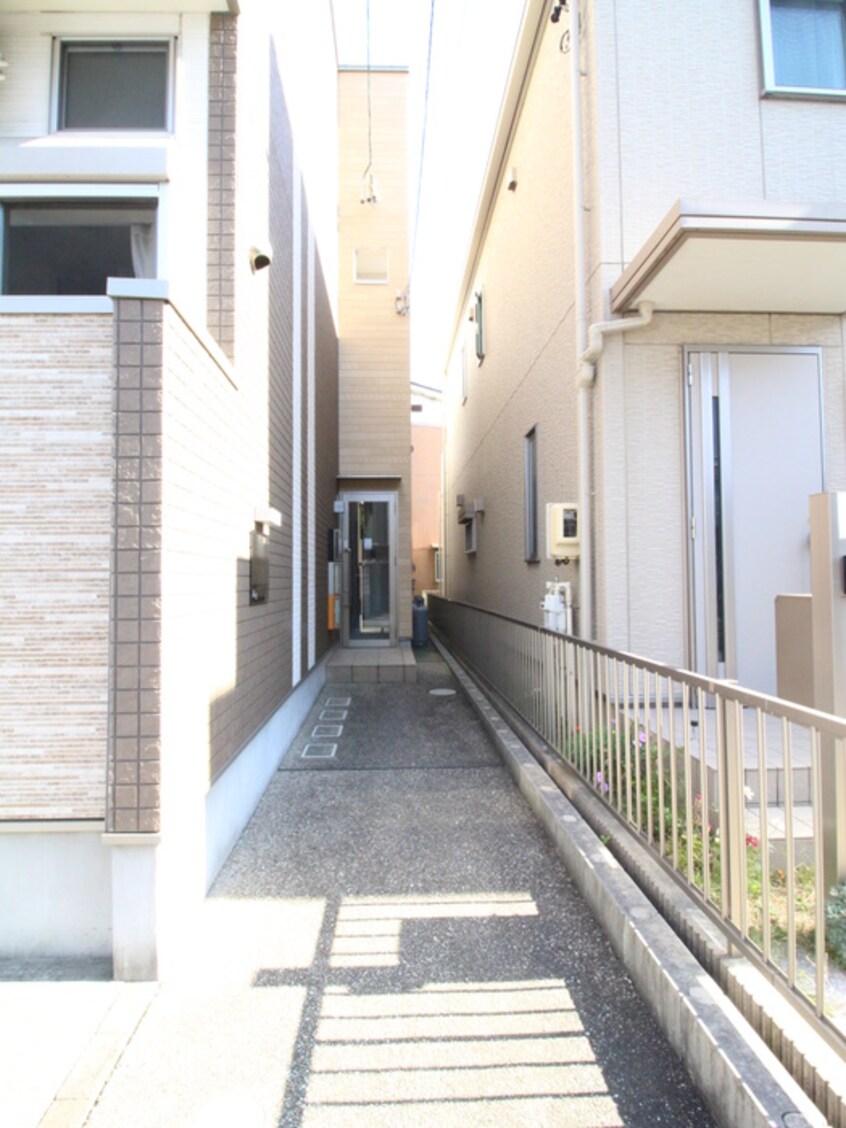 外観写真 コモド