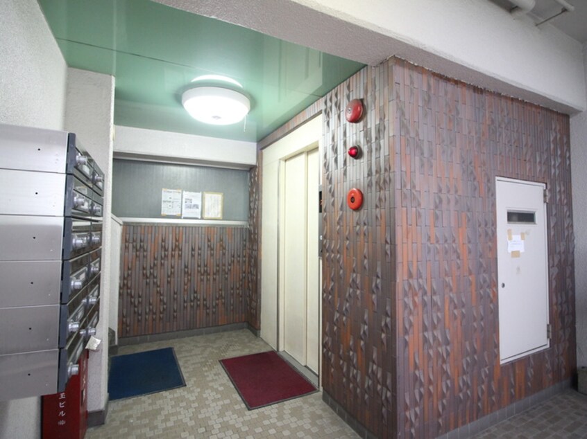 エントランス部分 小玉ビル