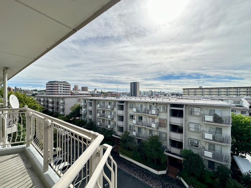 室内からの展望 サンハイツ鍋屋上野7棟（504）