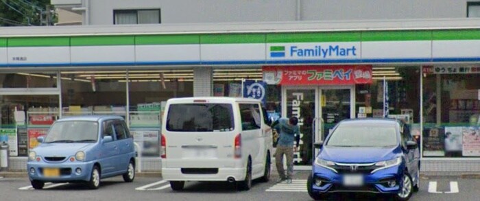 ファミリーマート本陣通店(コンビニ)まで140m エテルナ本陣