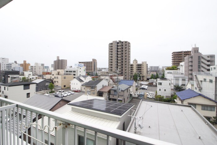 室内からの展望 アイオ－マンション