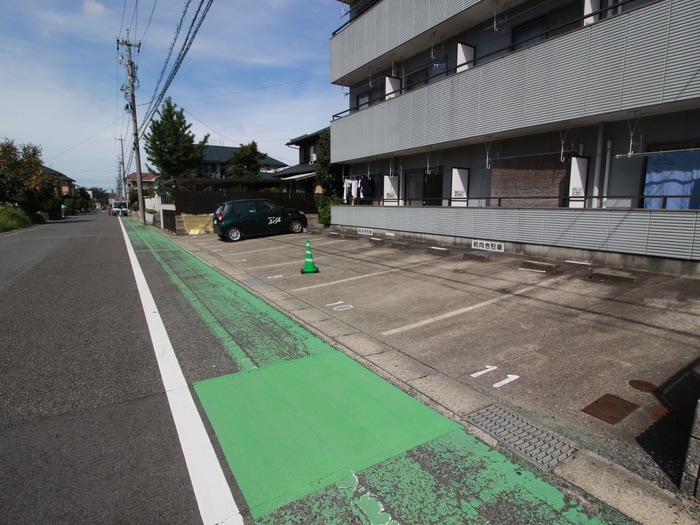 駐車場 ラポ－ル川本