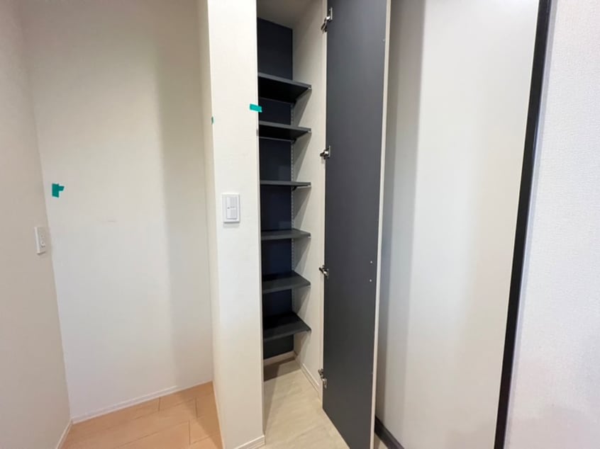 靴箱 Kimi Residence