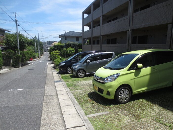 駐車場 ファ－ストステ－ジ清水ヶ岡