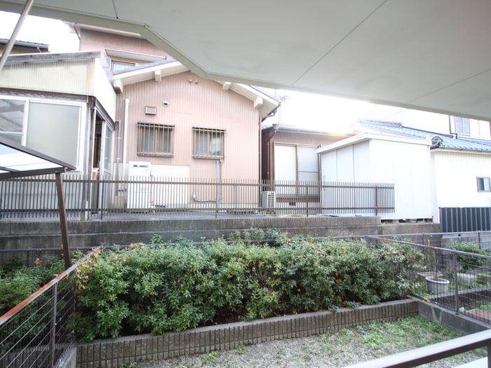 室内からの展望 メリ－メリ－Ａ