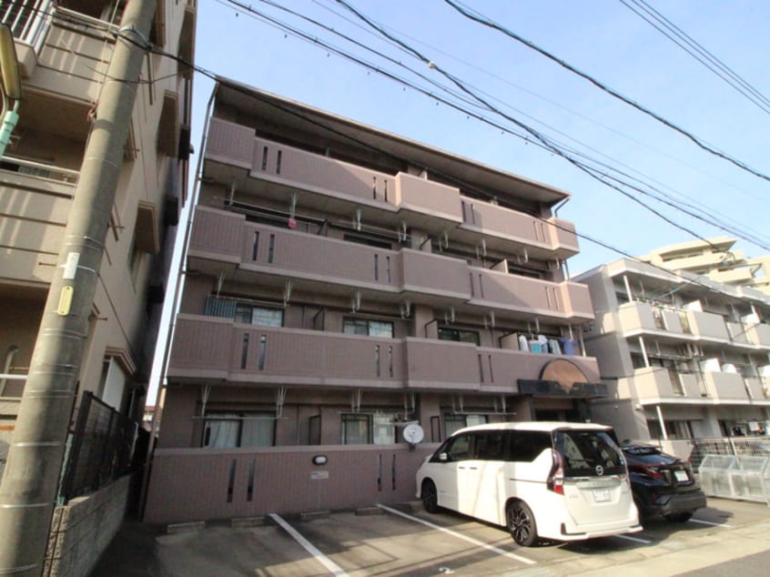 外観写真 ペディメント